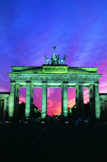 عکس بنای تاریخی دروازه براندنبورگ برلین