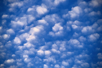 عکس آسمان و ابر برای تصویر زمینه
