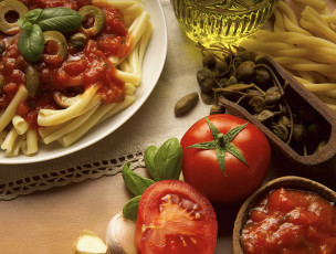 عکس اسپاگتی و سس گوجه فرنگی