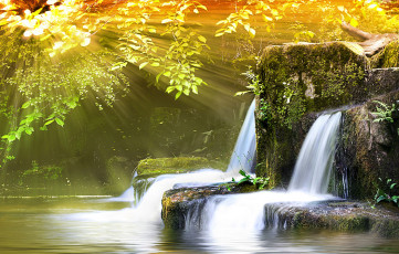 عکس آبشار کوچک در رودخانه