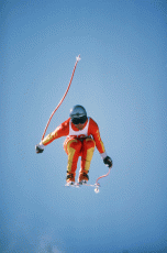 عکس ورزش اسکی با چوب اسکی