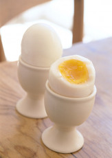 عکس تخم مرغ عسلی صبحانه