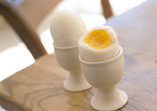 عکس تخم مرغ عسلی برای صبحانه
