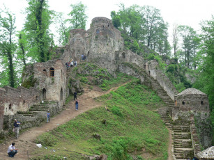 عکس بنای تاریخی قلعه رودخان