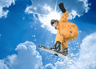 عکس ورزشی پرش با اسنوبورد روی برف