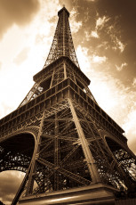 عکس بسیار زیبای برج ایفل در فرانسه