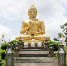عکس مجسمه بودا در معبد