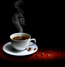 عکس فنجان قهوه و بخار آن