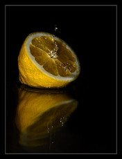 عکس یک قاچ لیمو
