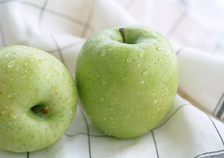 عکس سیب های  سبز